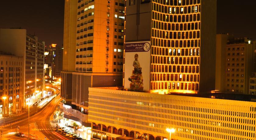 Phoenicia Grand Hotel Dubai Buitenkant foto
